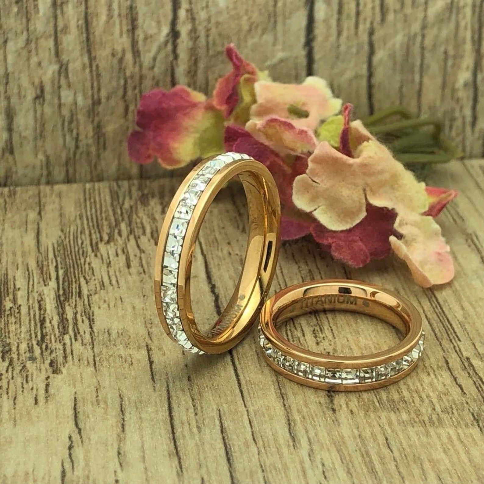 TT 14K Gold Plattierter Edelstahl Eheringe Mit Zirkonia – Größe 5-15, Für Paare